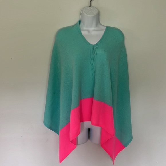 NWT Lillly Pulitzer Kinnon wrap Breakwater B resort Colorblock poncho pullover - Picture 11 of 12